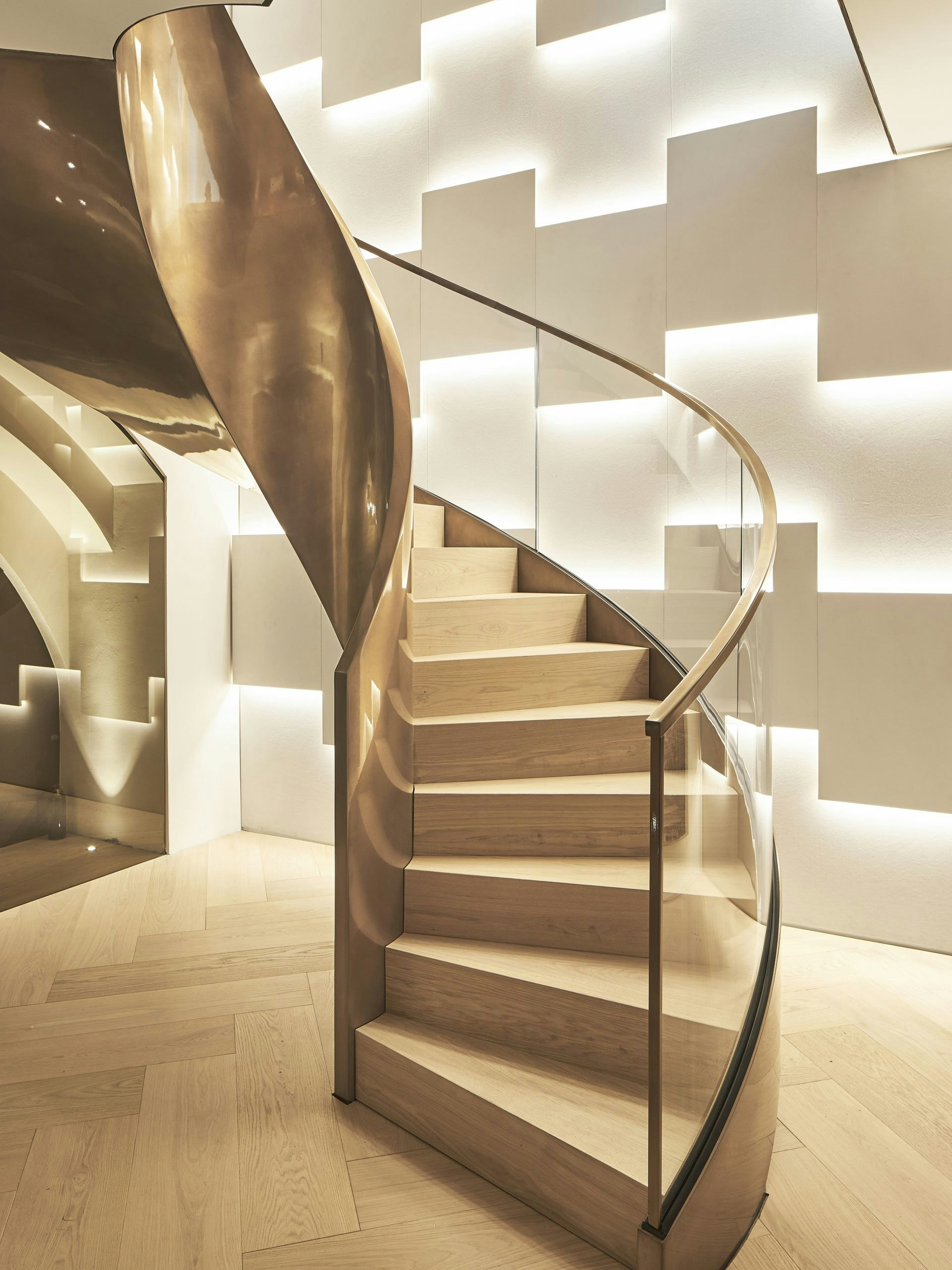 Noble liquid metal for a shiny interior staircase